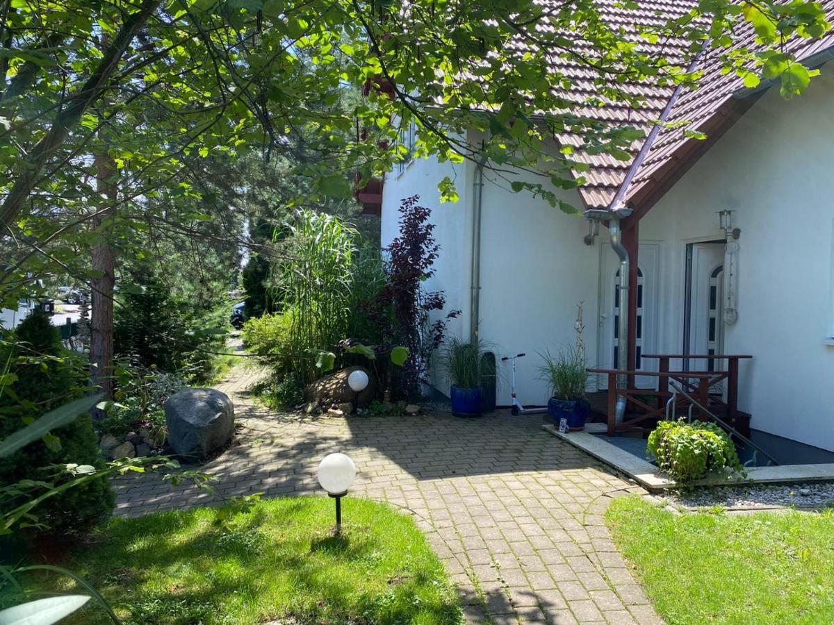 Pool & Lake Holiday Home Марклеберг Екстериор снимка