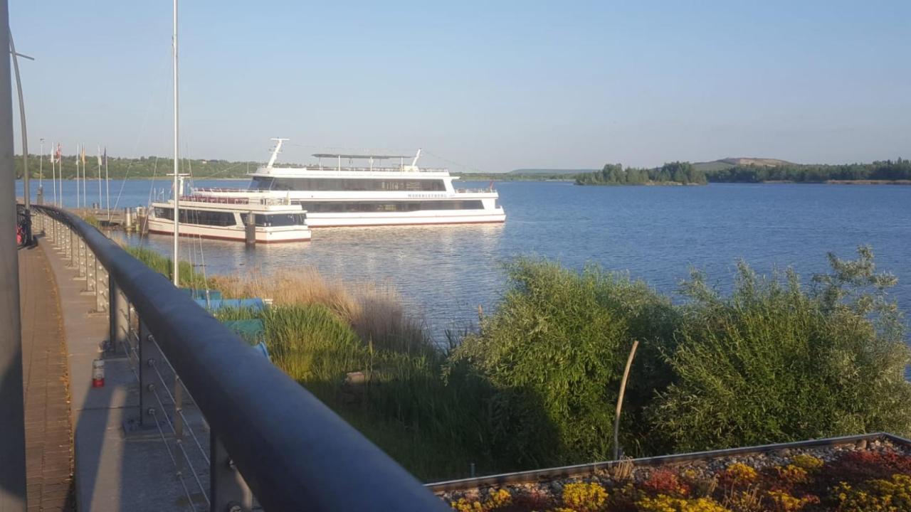 Pool & Lake Holiday Home Марклеберг Екстериор снимка