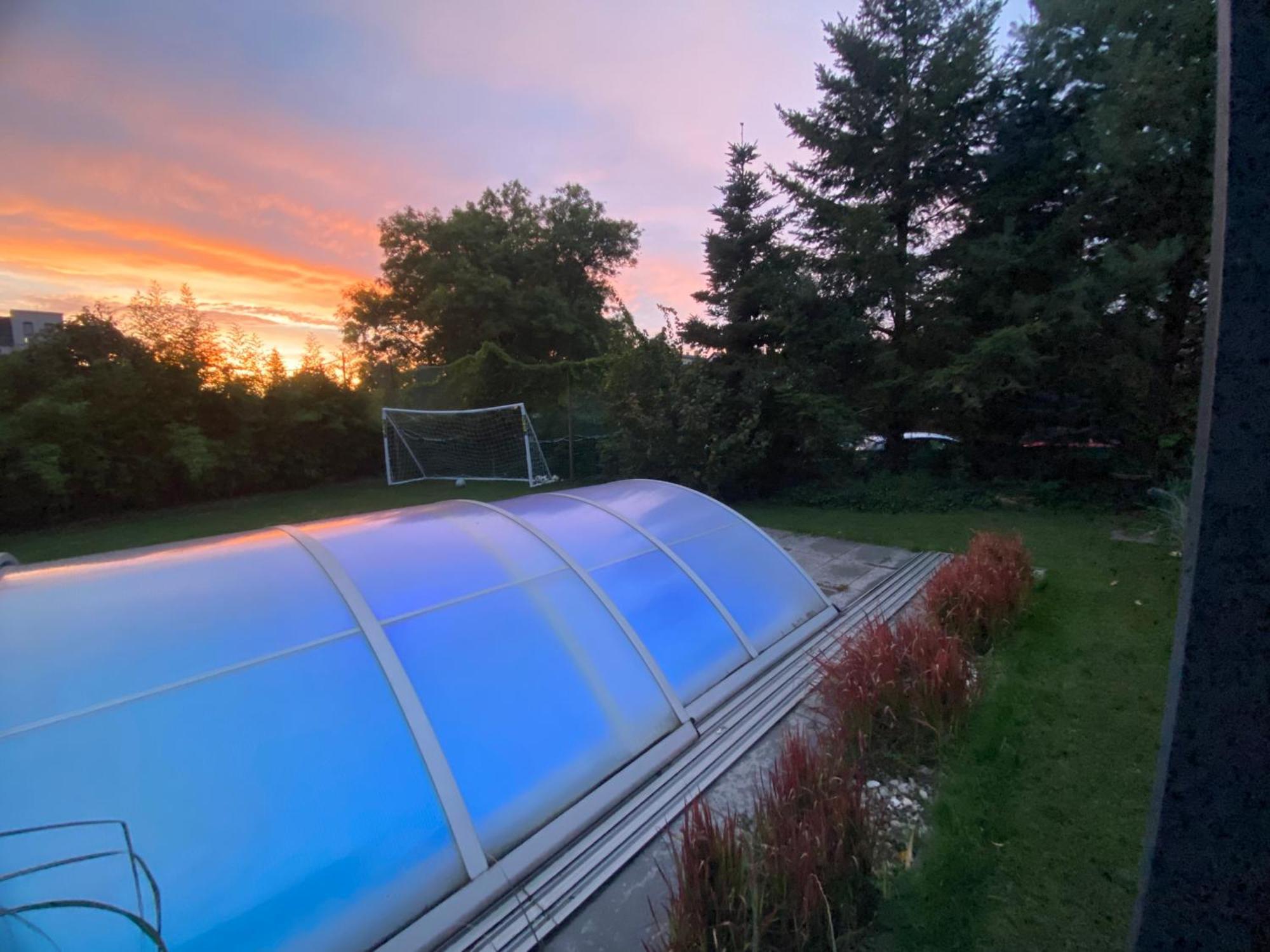 Pool & Lake Holiday Home Марклеберг Екстериор снимка