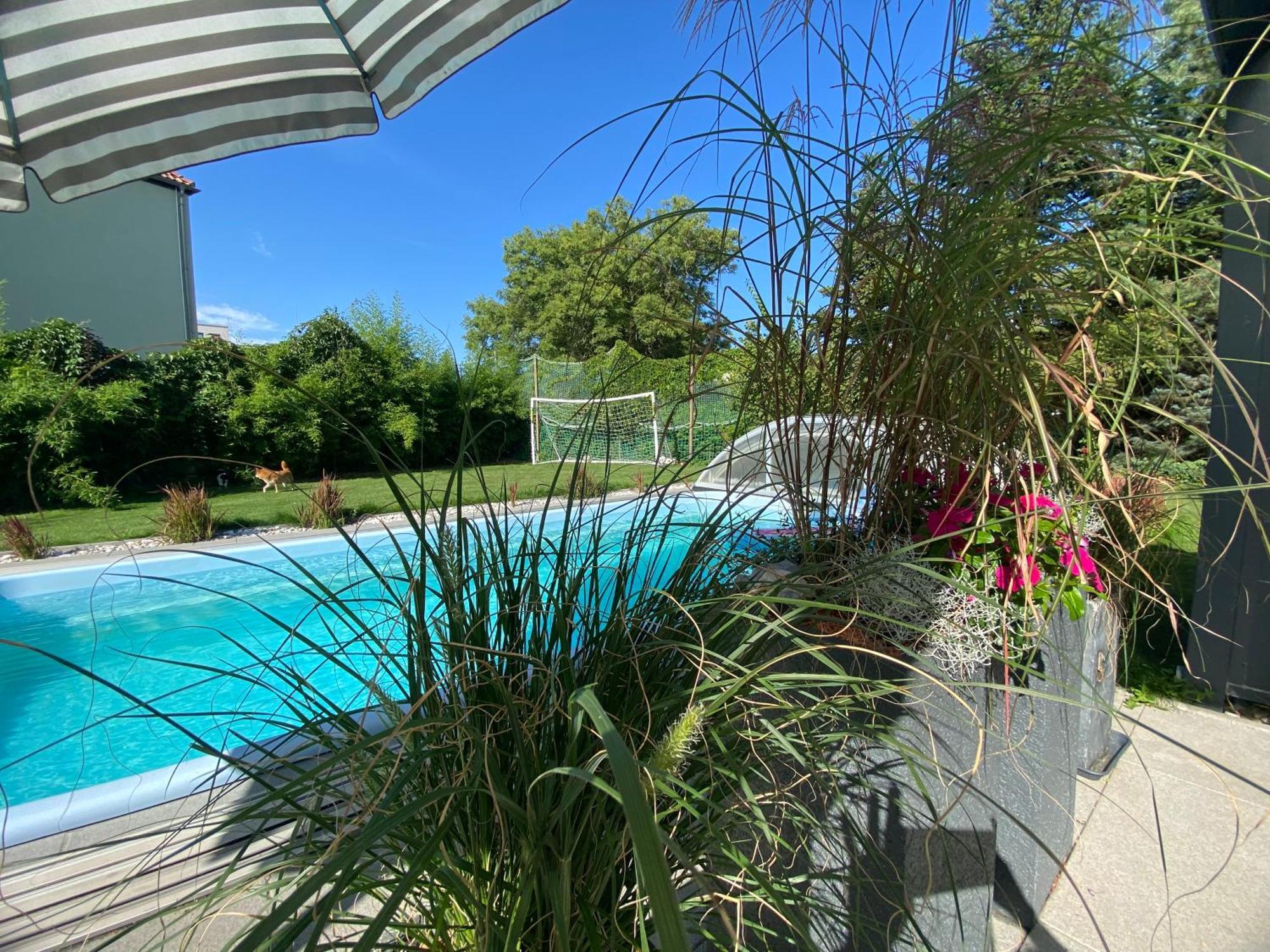 Pool & Lake Holiday Home Марклеберг Екстериор снимка
