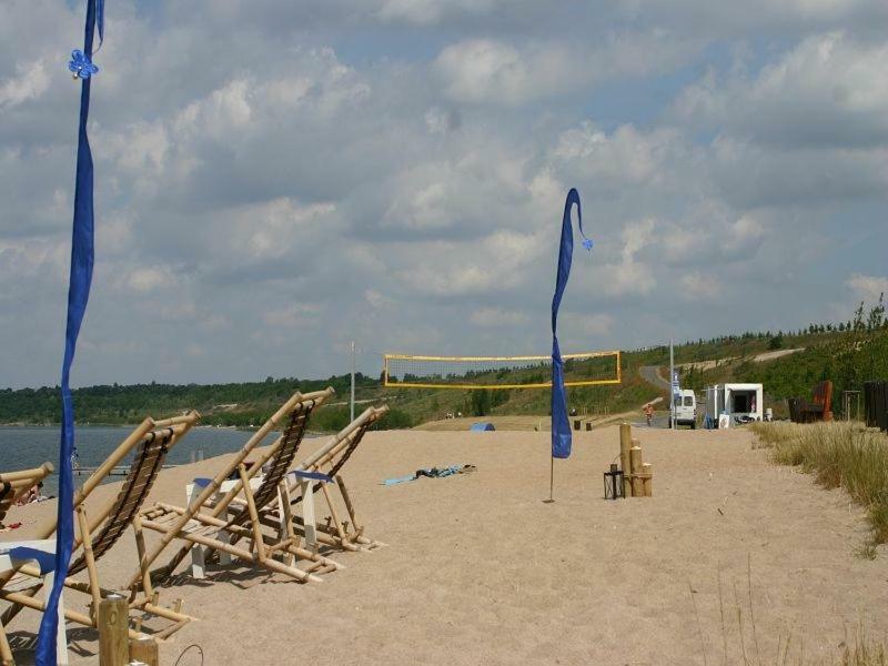 Pool & Lake Holiday Home Марклеберг Екстериор снимка